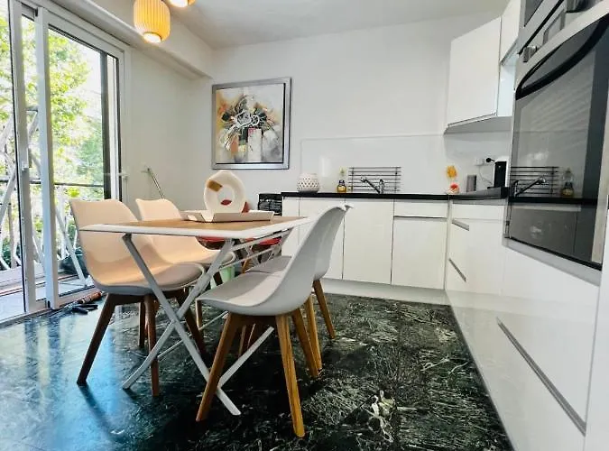 Brand New 2-bedroom In With Ac And Sea View * Antibes