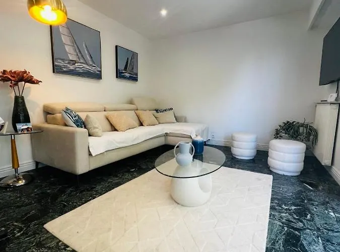 Holiday home Brand New 2-bedroom In With Ac And Sea View Antibes