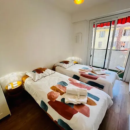 Brand New 2-bedroom In With Ac And Sea View *