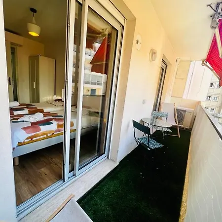 Brand New 2 Bdr In With Ac And Sea View Holiday home *