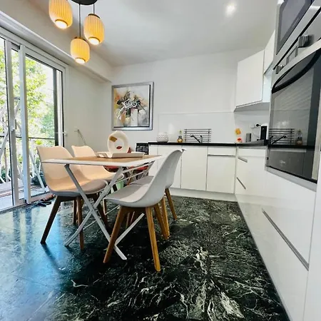 Brand New 2-bedroom In With Ac And Sea View * Antibes