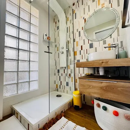 Brand New 2-bedroom In With Ac And Sea View * Antibes