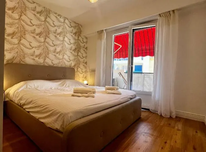 Prázdninový dům Brand New 2-bedroom In With Ac And Sea View *